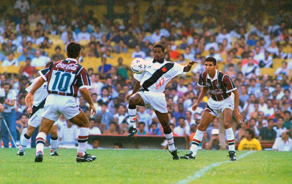 Dener em seu último jogo pelo Vasco em 1994: craque faleceu em batida de carro na Lagoa Rodrigo de Freitas — Foto: Tassio Marcelo / Agência Estado